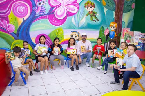 UKECUENTOS EN EL CLUB PEQUEÑOS LECTORES
