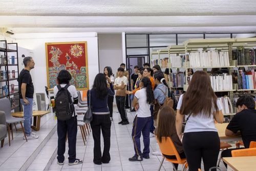 ESTUDIANTES DE PREPA ZAPATA VISITARON LA BIBLIOTECA “ROSA MARÍA PERAZA”.