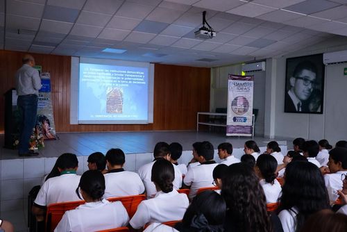 ESTUDIANTES DE CONALEP II Y LA “CARTA DE LA TIERRA”