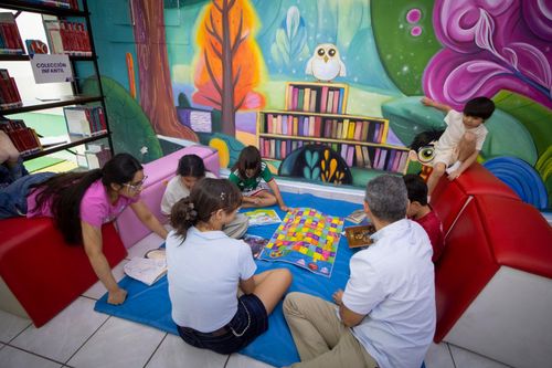 LEEN SUS LIBROS CONSENTIDOS EN EL CLUB PEQUEÑOS LECTORES