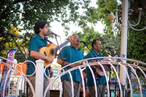 CON “SOMOS NOVIOS” INICIÓ EL TRÍO AZTECA LAS “TARDES DE BOLERO” DEL IMCC