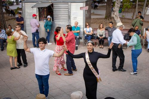 LAS “TARDES DE DANZÓN” SON FABULOSAS LOS MIÉRCOLES EN LA PLAZUELA OBREGÓN