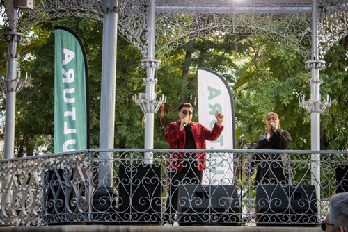 BAILAN EN “FIESTA EN EL KIOSKO