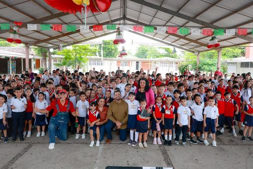 INICIÓ LA CONMEMORACIÓN DEL 495 ANIVERSARIO DE CULIACÁN, CON JERO Y EL ESPECTÁCULO “JUEGO A QUE TE CANTO” EN ESCUELA PRIMARIA