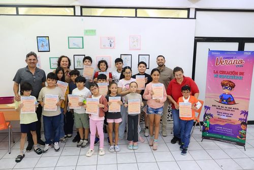ESPECTACULAR CIERRE DEL CURSO “LA CREACIÓN DE MI SUPERHÉROE” CON GEORGINA MARTÍNEZ