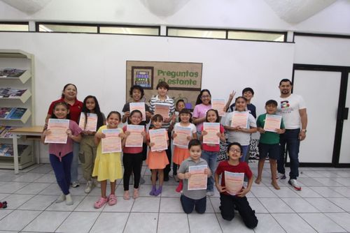 CULMINÓ EL CURSO “PREGUNTAS AL ESTANTE” EN LA BIBLIOTECA “ROSA MARÍA PERAZA”